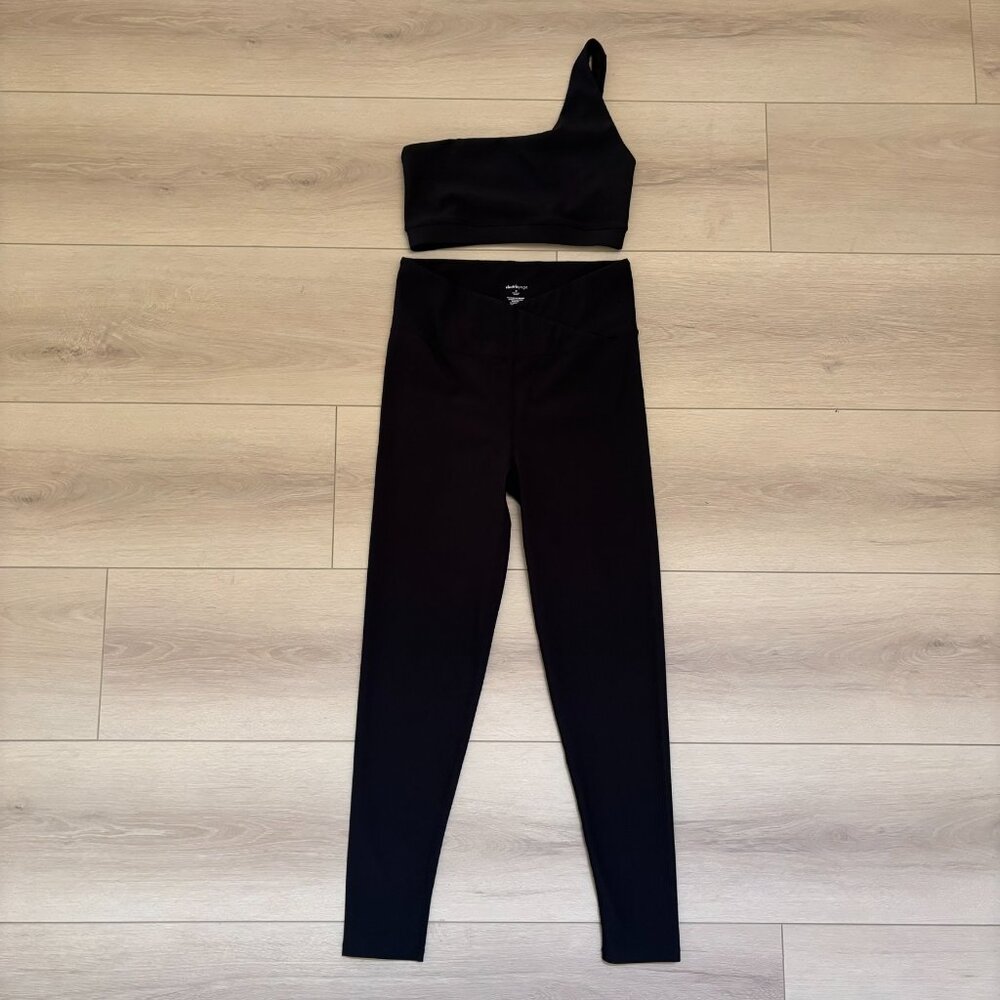 ELECTRIC YOGA Rib Legging & Off Shoulder Rib Bra Set